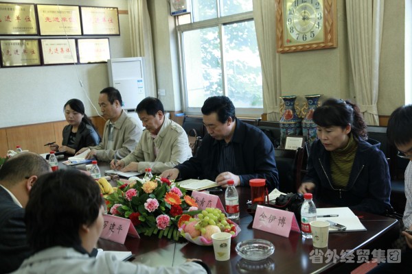 集团公司董事长肖玉龙赴汉建总检查生产谋划情形-bevictor伟德官网